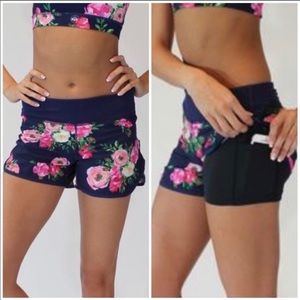senita running shorts